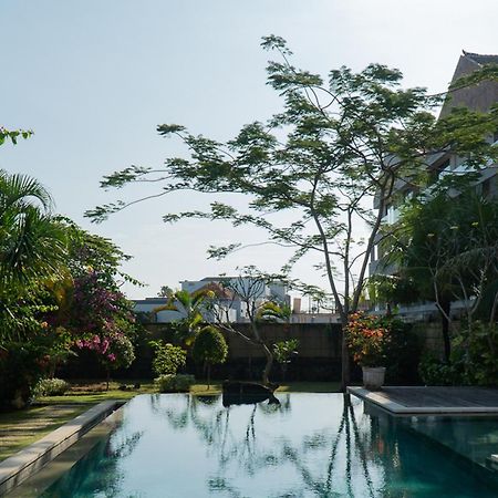 Villa Manggala - 13 Mins Walk To Berawa Beach Canggu  Exterior photo