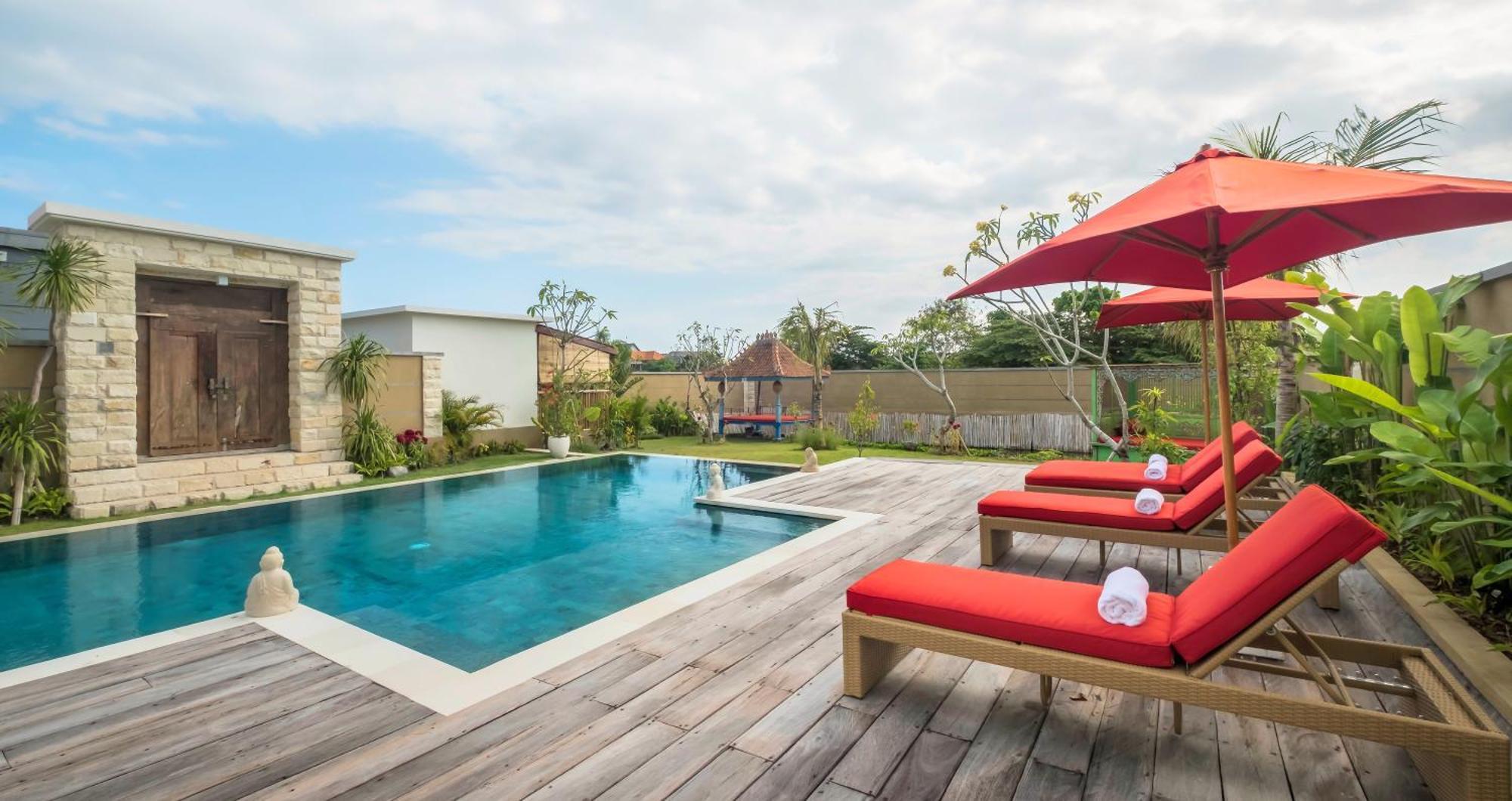 Villa Manggala - 13 Mins Walk To Berawa Beach Canggu  Exterior photo